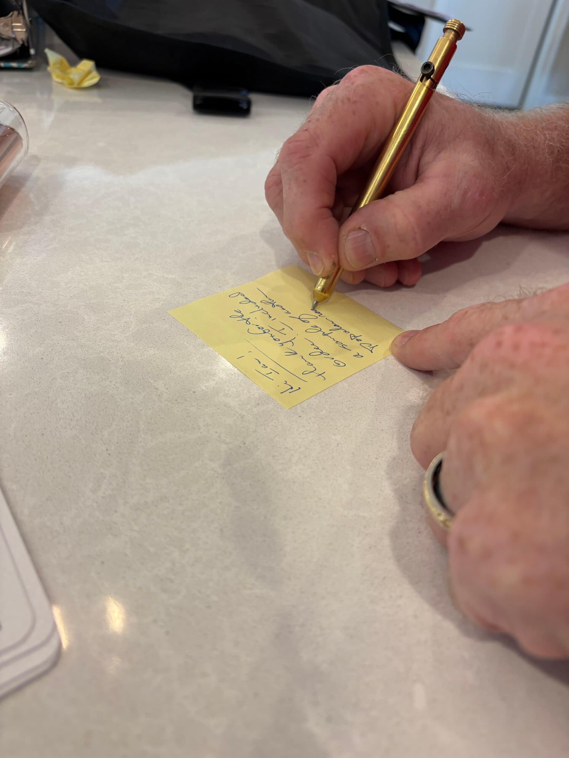 A handwritten note from a customer
